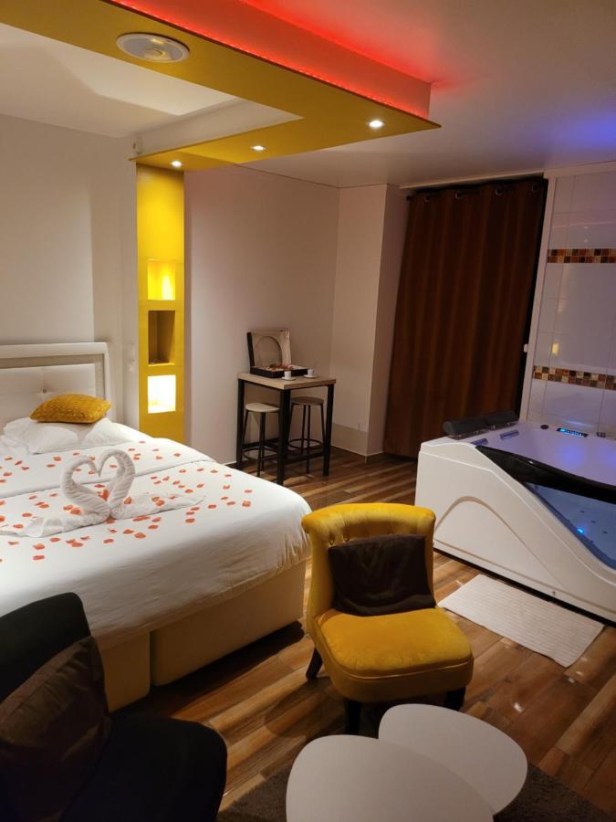 Spa Celyna Appartement Avec Jacuzzi Privatif Lyon Eksteriør billede